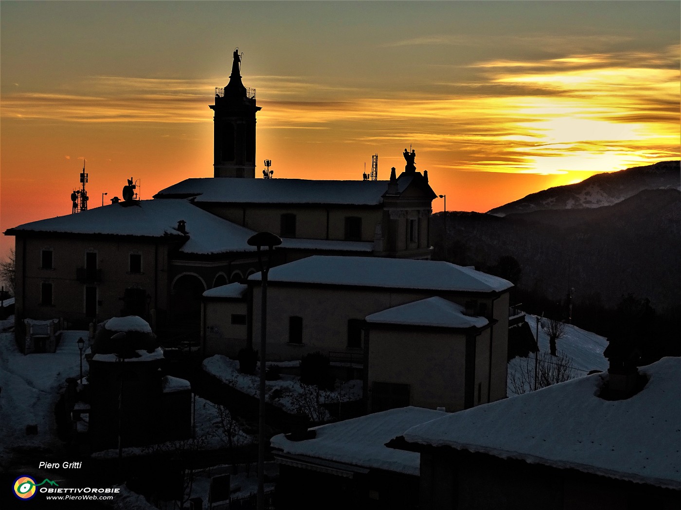 86 Splendidi colori del tramonto a S. Antonio Abbandonato.JPG